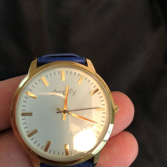 Simplify watch - Picture 3 of 4